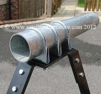 550mm stand off,75mm pole Wall Mount